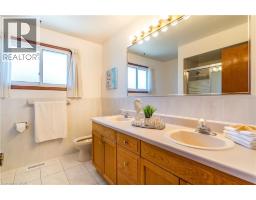 102 MARKSON Crescent - 18