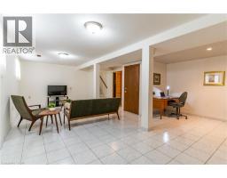 102 MARKSON Crescent - 32