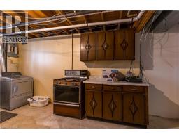 102 MARKSON Crescent - 34