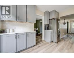 27 GLEN AVON Crescent - 15
