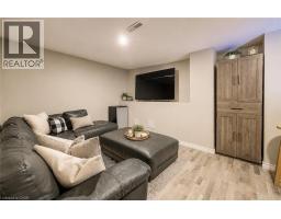 27 GLEN AVON Crescent - 27