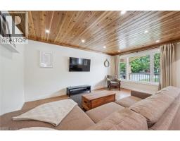 223 CARTER Avenue - 19