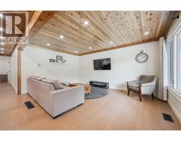 223 CARTER Avenue - 20