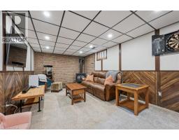 223 CARTER Avenue - 35