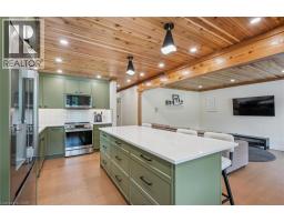223 CARTER Avenue - 8