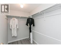 570 HALLMARK Drive - 26
