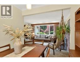 803 MONTGOMERY Drive - 15