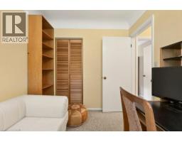 803 MONTGOMERY Drive - 23