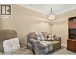 803 MONTGOMERY Drive - 26