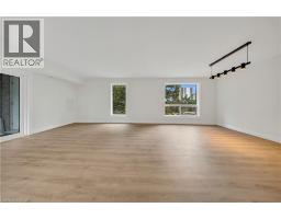 3085 KINGSWAY Drive UnitNo. 21 - 20