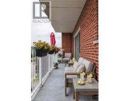 8 WOODMAN Drive UnitNo. 805 - 15