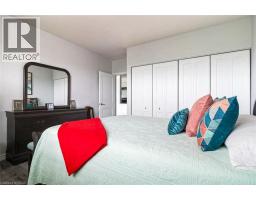 8 WOODMAN Drive UnitNo. 805 - 18