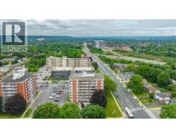 8 WOODMAN Drive UnitNo. 805 - 30