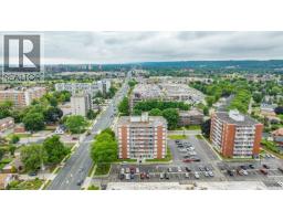 8 WOODMAN Drive UnitNo. 805 - 34