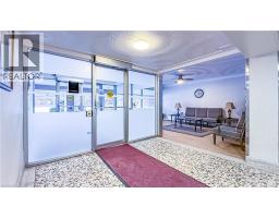 8 WOODMAN Drive UnitNo. 805 - 4