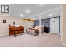 149 SILVERBIRCH Boulevard - 24