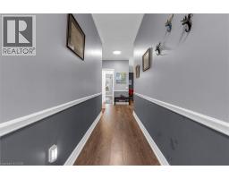 149 SILVERBIRCH Boulevard - 3