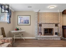 409 MOHAWK Road W - 23