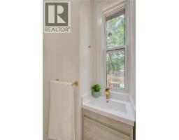 26 RICHARDSON Street - 25