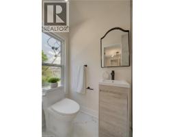 26 RICHARDSON Street - 36