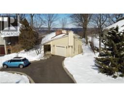 919 MONTGOMERY Drive - 18