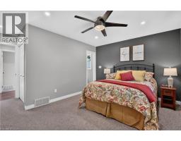 952 ROBINSON Road - 22