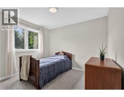 952 ROBINSON Road - 24