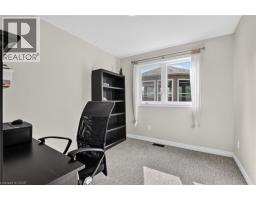 952 ROBINSON Road - 25