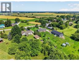 952 ROBINSON Road - 36