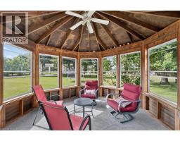952 ROBINSON Road - 42