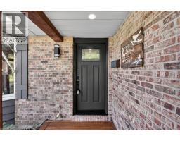 952 ROBINSON Road - 9