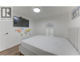 32 ENFIELD Drive - 18