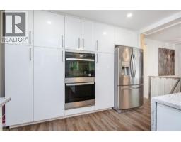 99 JOHN Street W - 10