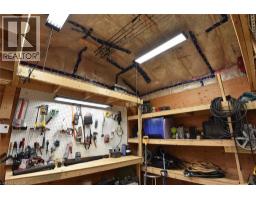 1091 UPPER WELLINGTON Street - 43