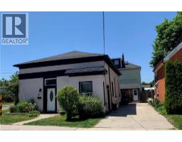 405 MACNAB Street N - 1