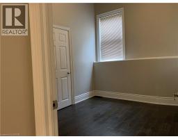 405 MACNAB Street N - 17