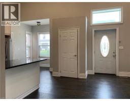 405 MACNAB Street N - 3