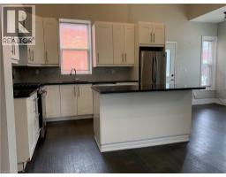405 MACNAB Street N - 5
