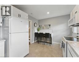160 COUNCIL Crescent - 15