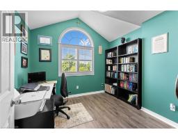 57 GOODMAN Crescent - 31