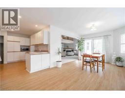 195 SILVERBIRCH Boulevard - 12