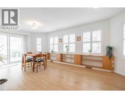 195 SILVERBIRCH Boulevard - 13