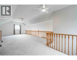 195 SILVERBIRCH Boulevard - 18