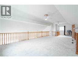 195 SILVERBIRCH Boulevard - 19