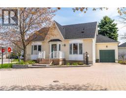 195 SILVERBIRCH Boulevard - 2