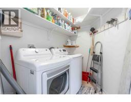 195 SILVERBIRCH Boulevard - 27