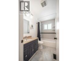22 DUNDONALD Road - 30