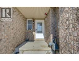 43 CHESTER Drive - 4