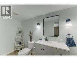 43 CHESTER Drive - 40