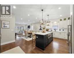 242 JULIA Drive - 10